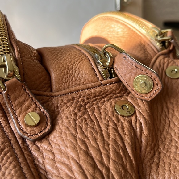 J.Crew large Biennial satchel bag 💼 saddle leather with gold hardware ✨ - Picture 11 of 16